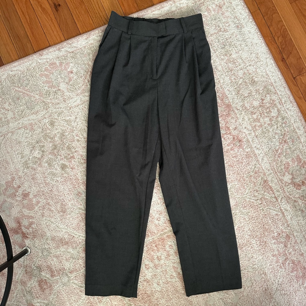 H&M Black High-Waist Pleated Trousers